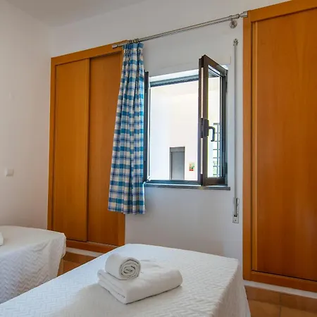 Apartamento B05 - Hill Rise Marina